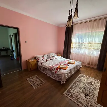 Casa- Viata La Tara Holiday home