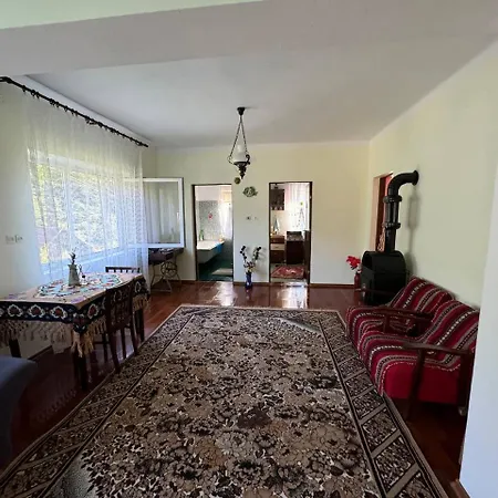 Casa- Viata La Tara *